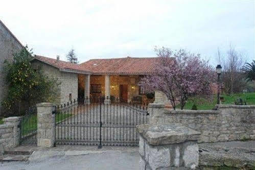 Posada Paz Hinojedo Екстер'єр фото